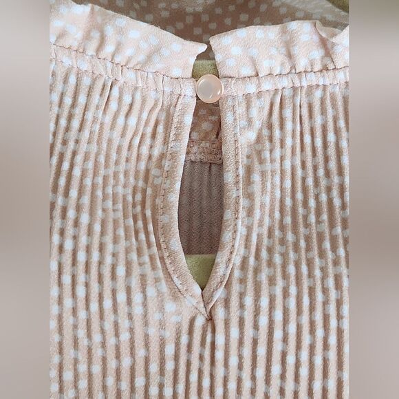 Adrianna Papell Elegant Ruffle Blouse - Picture 7 of 12